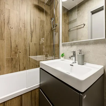 Flat Near Centralna * Βαρσοβία